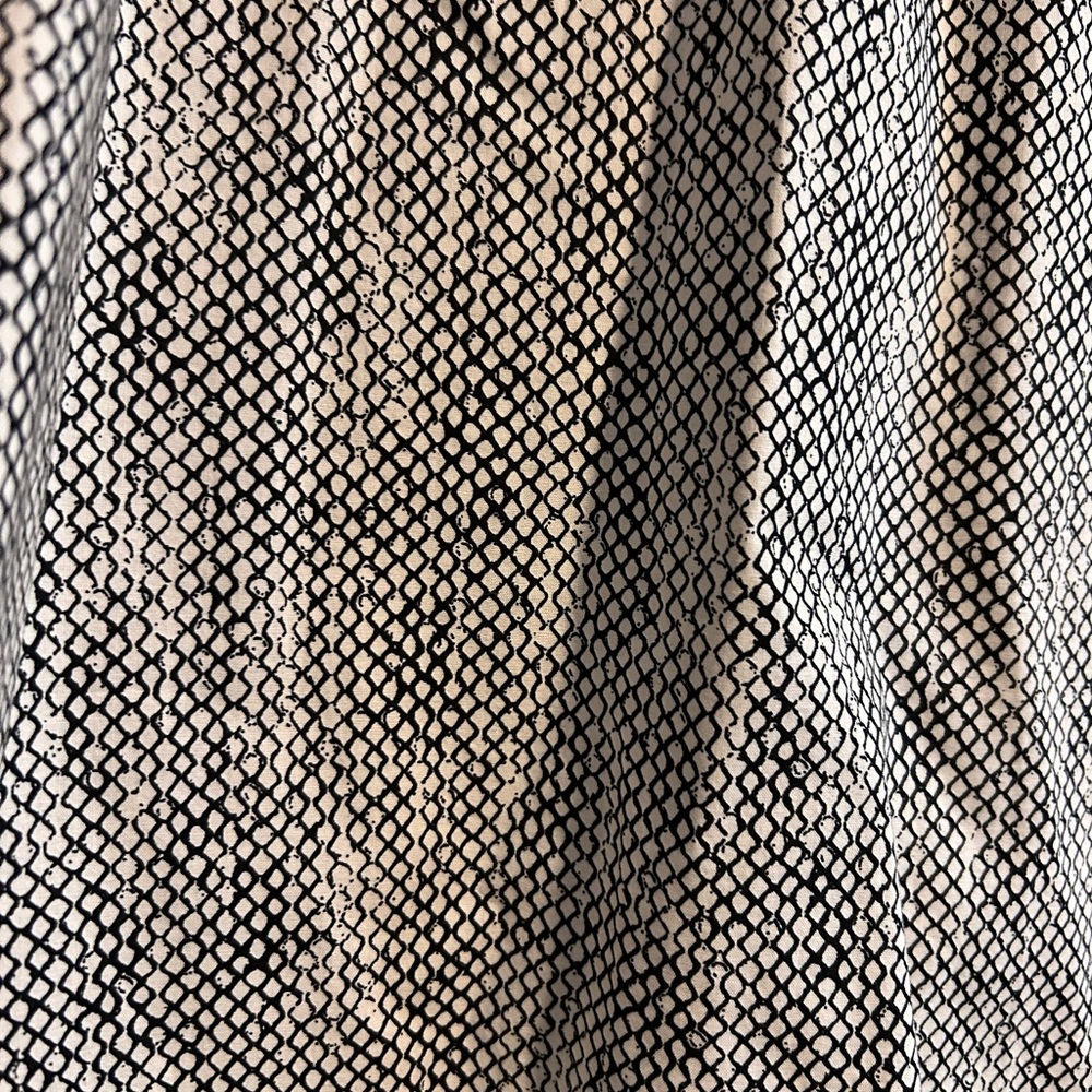 Eileen Fisher Monochrome Patterned Wide Leg Pants - Picture 4 of 7